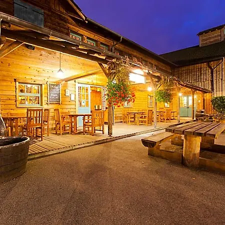 Hotel Davy Crockett Ranch + Tickets 2*
